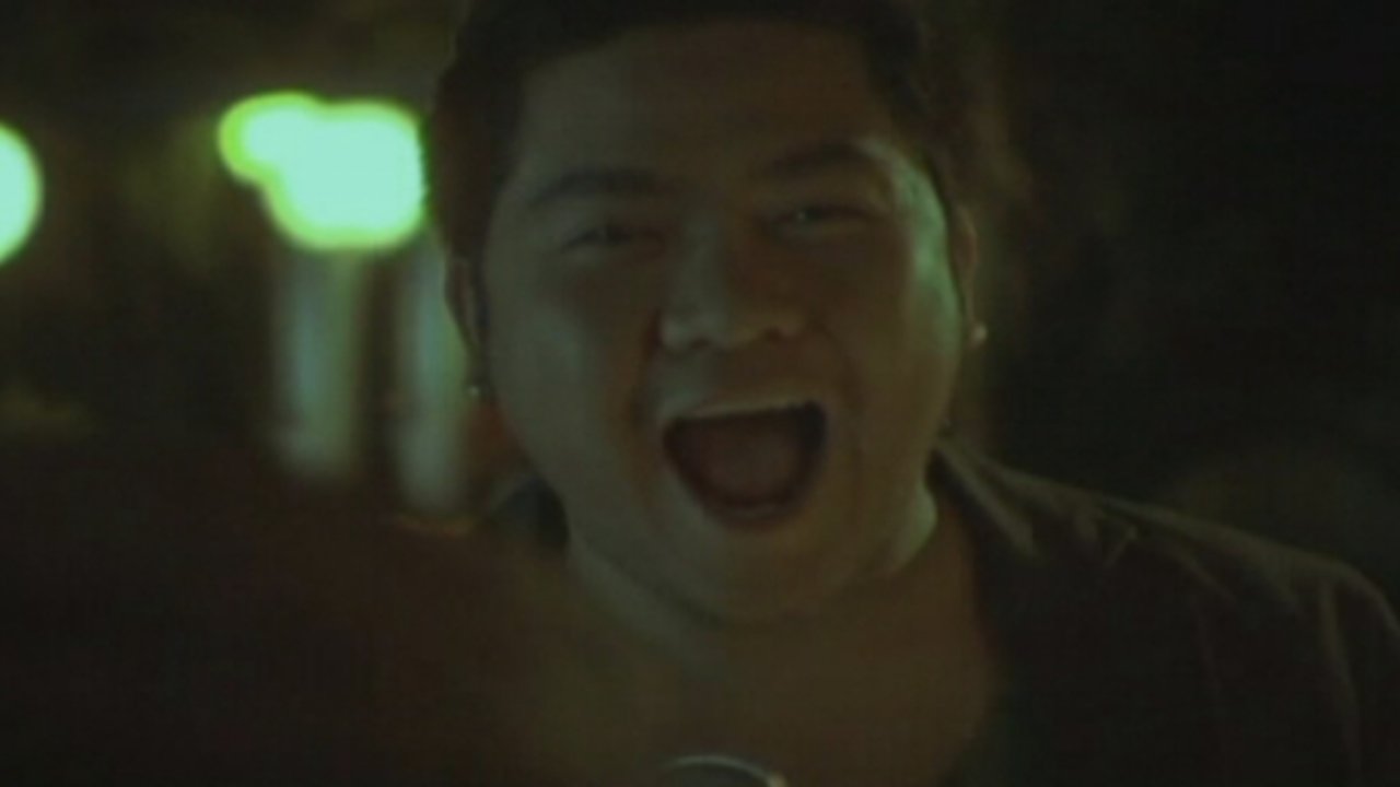 สีเขียว (MV)