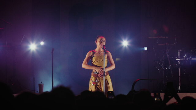 Hole In My Pocket (Live from Roundhouse)
