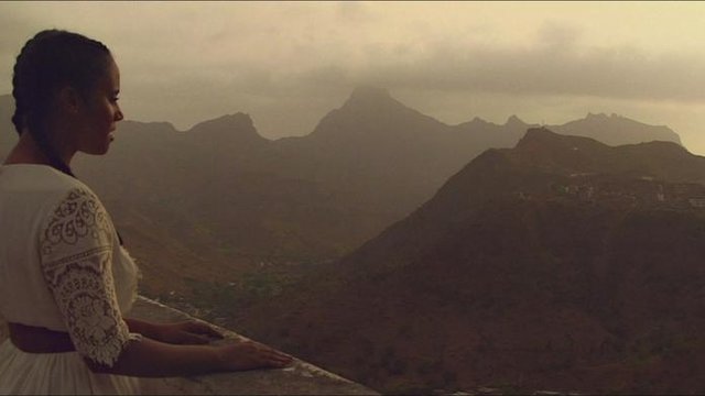 Ilha de Santiago (Official Video)