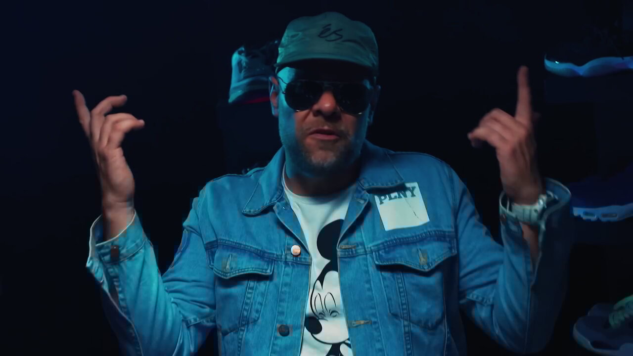 TA SZAFA (Official Video)