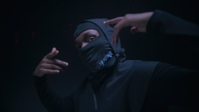Designer (feat. Cledos)