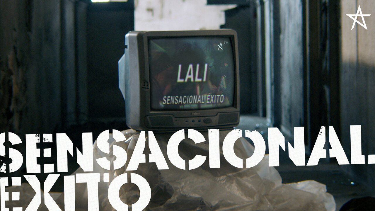 SENSACIONAL ÉXITO (Official Video)
