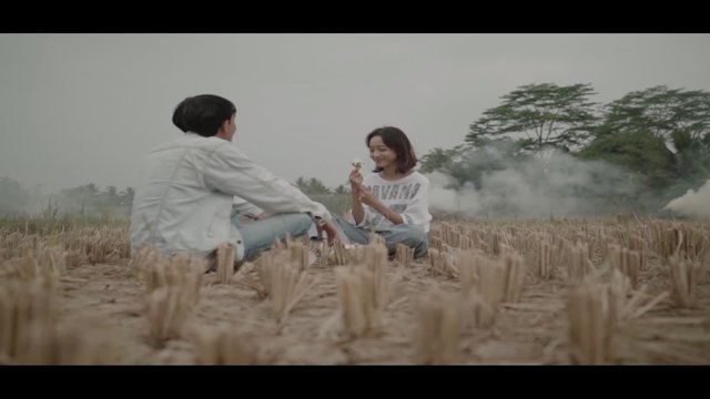 I Believe in Love (feat. Mona Roselianne)
