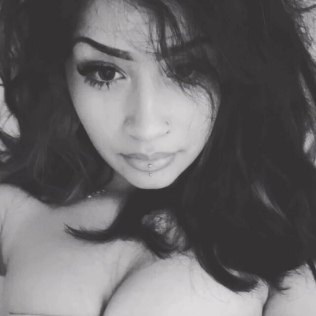 Catch a vibe (feat. GroovyXO)