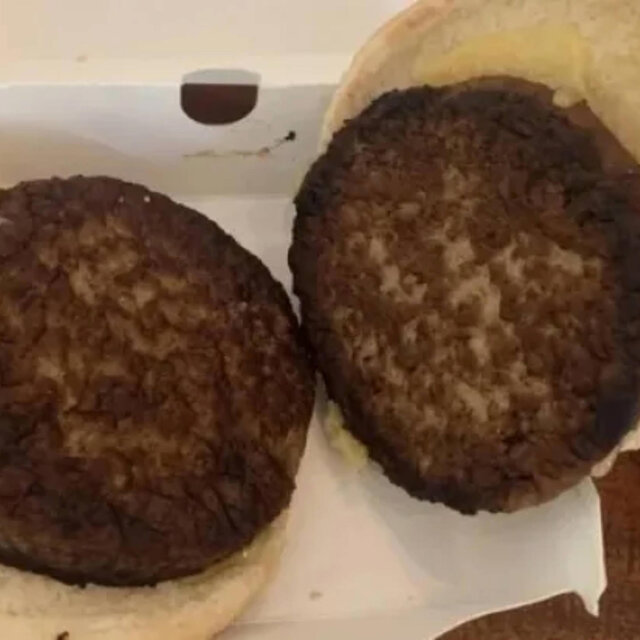 HAMBURGER OM NOM NOM NOM NOM NOM