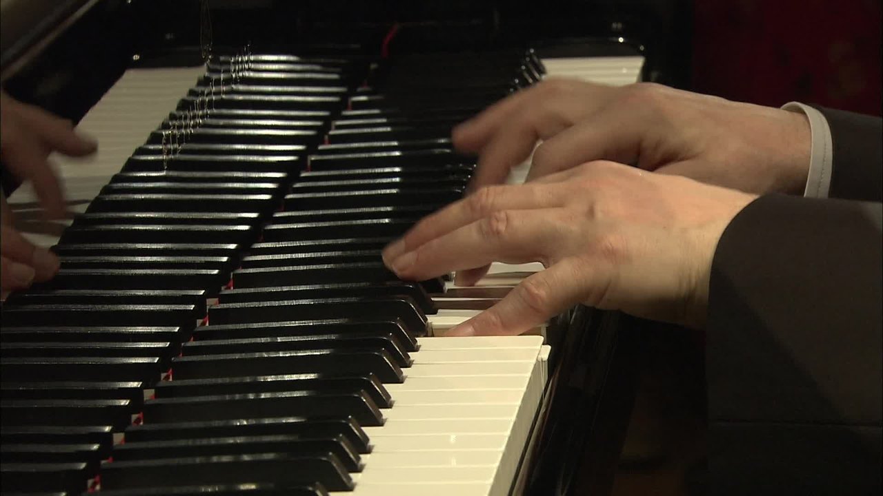 J.S. Bach: French Suite No. 5 in G Major, BWV 816: VI. Loure
