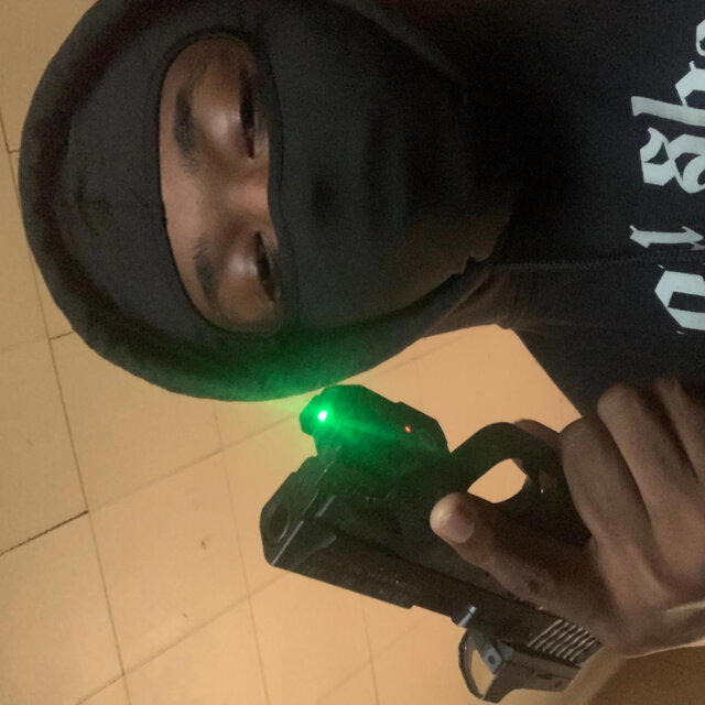 CHASIN YO GANG