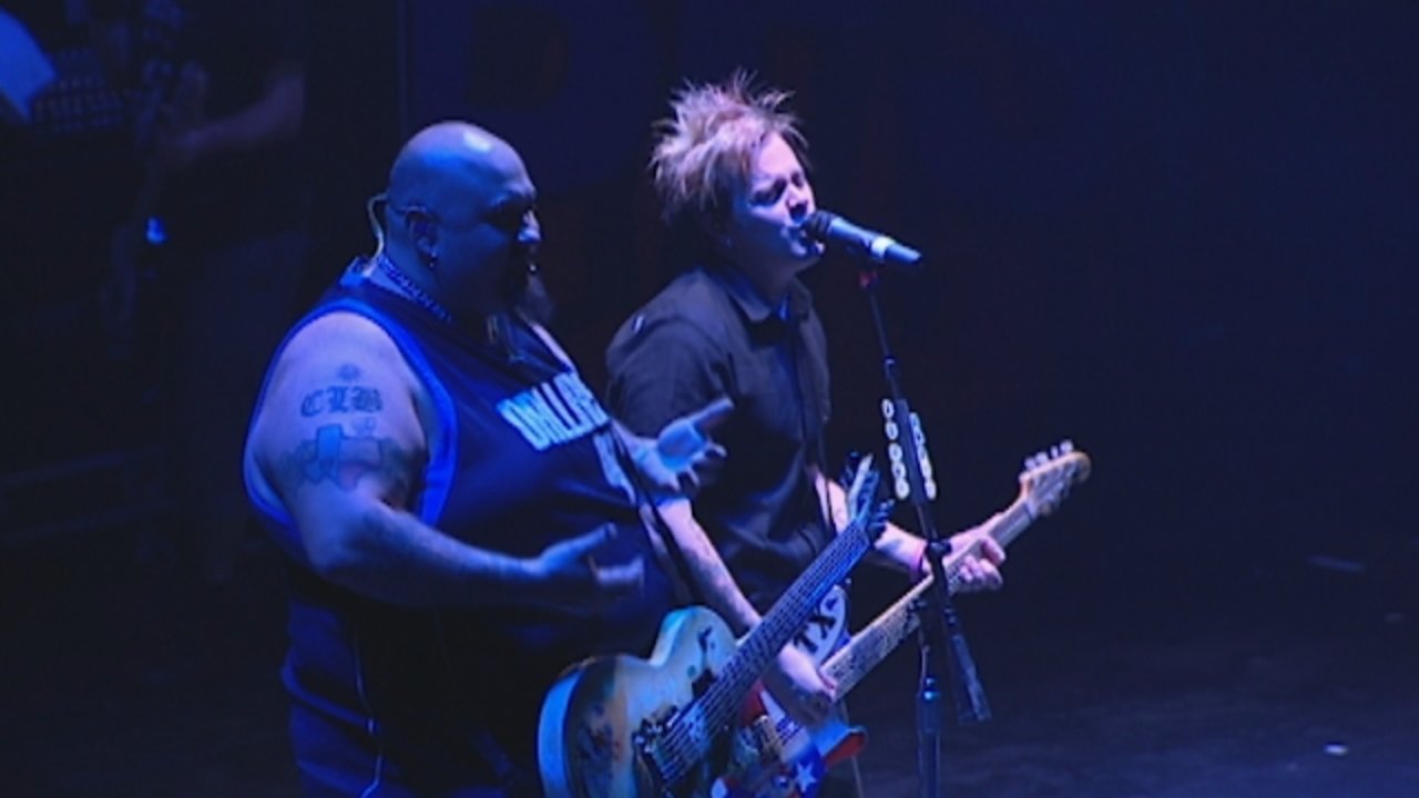 My Hometown (Live and Very Attractive, Manchester, UK, 2007)