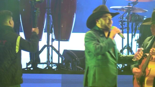 Nomás el Pilar Quedó (En Vivo 45 Aniversario)