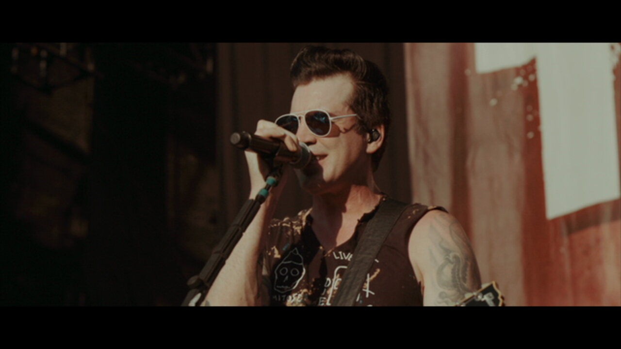 Dinosaur (Live at Aftershock)