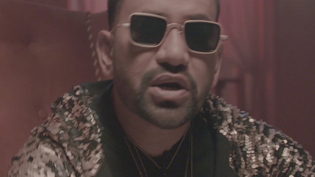 Love Dahej (Lyric Video)
