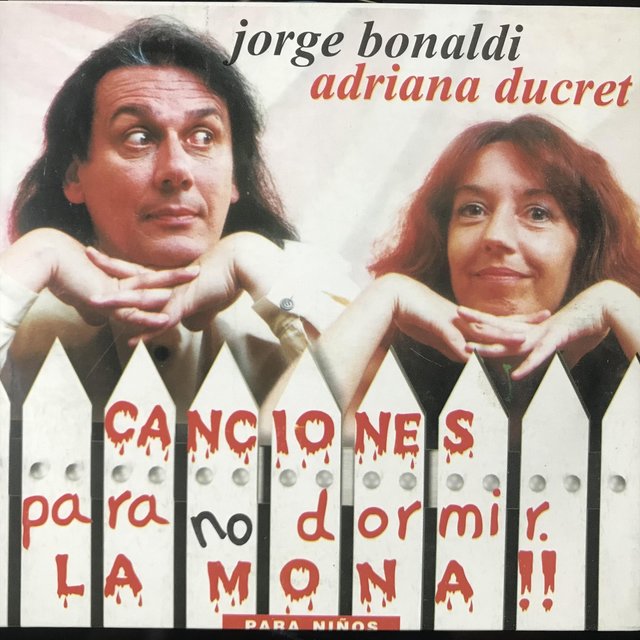 "Canciones para No Dormir... La Mona!!" (Vol. 1: Enganchados para Bailar y Vol. 2: Canciones Interactivas)