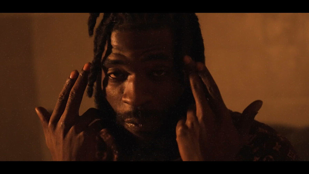 All Eyes on Me