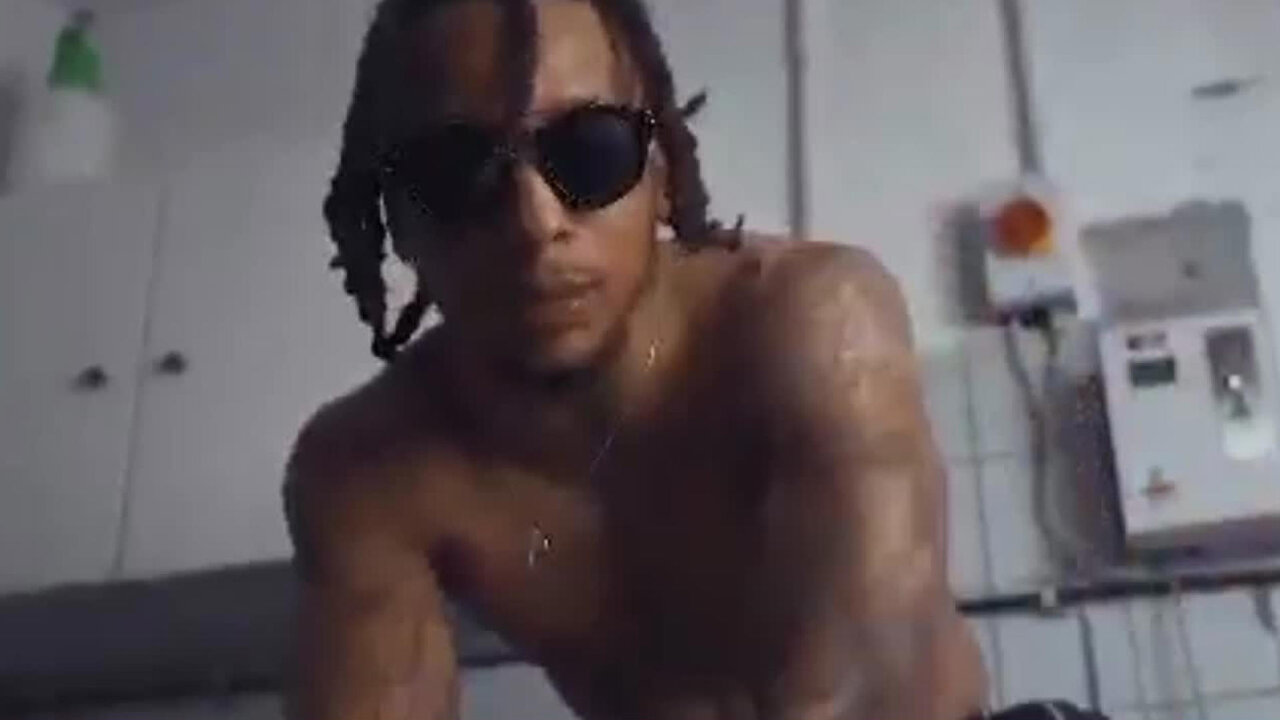 RVN (feat. Senoy)