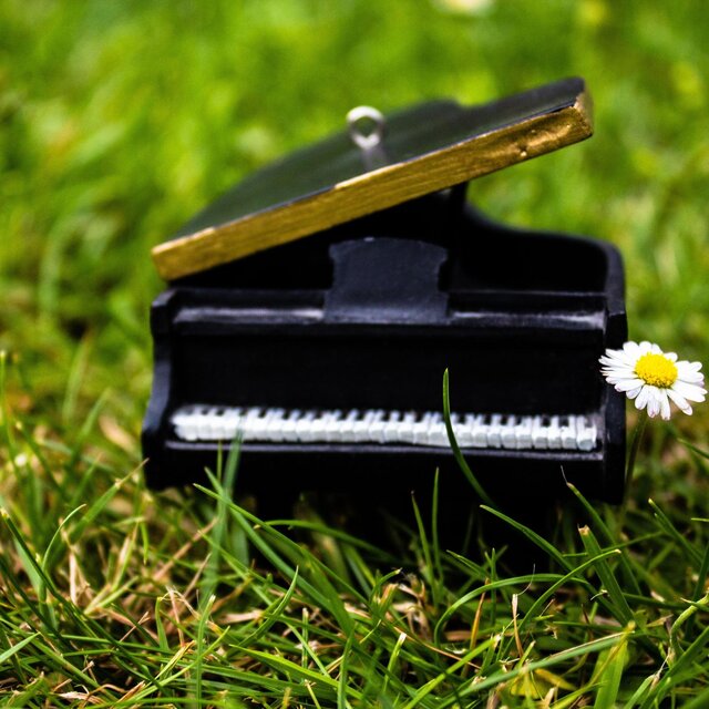Piano for Peaceful Thoughts