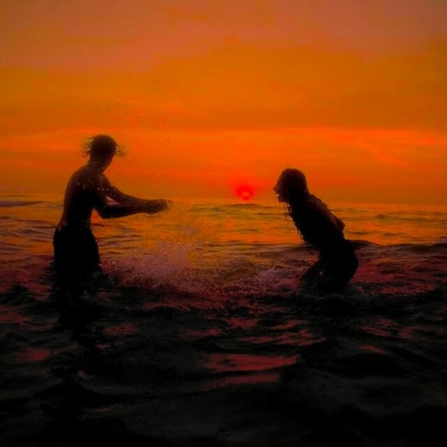 SUMMER / HIDEAWAY