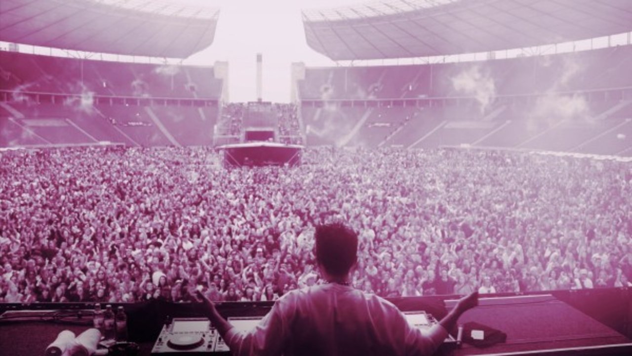 Crazy Love (VIZE Remix)
