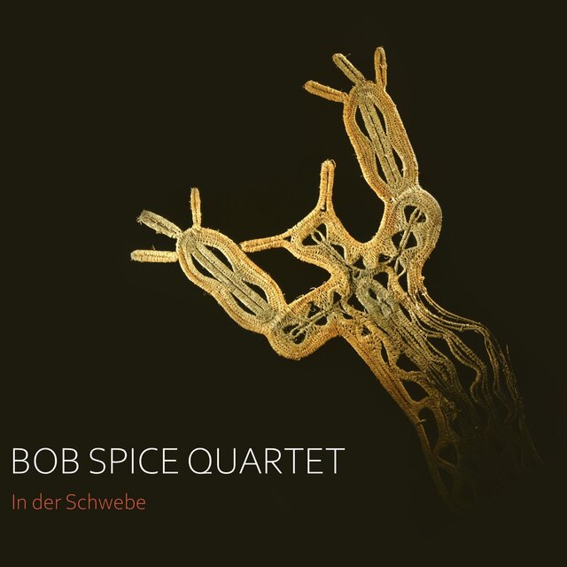 In der Schwebe