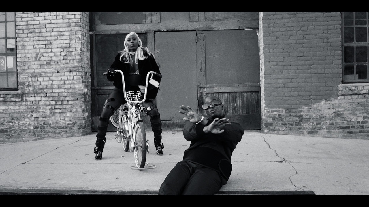 To The Money ft. Flo Milli & 8AE (Official Video)