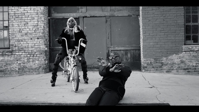 To The Money ft. Flo Milli & 8AE (Official Video)