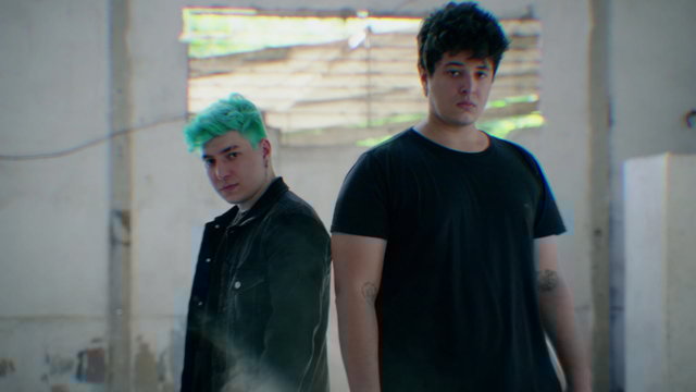 The Holder (Clipe Oficial)