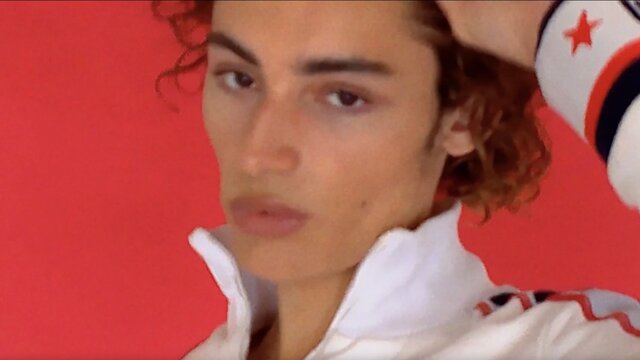 Lips (Official Visualizer)