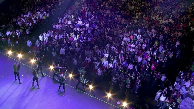 La Vida Que Va (feat. Sentidos Opuestos) (En Vivo)