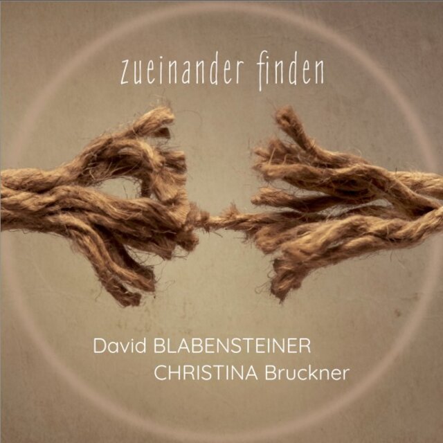 Zueinander finden