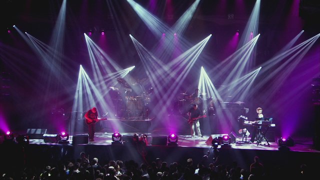 Drifting Away (Live at Alexandra Palace 2005)