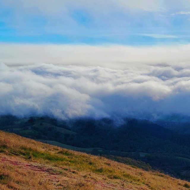 precipice