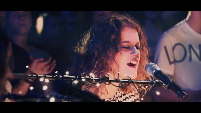 Oceans (Where Feet May Fail) (Live At Team Night, Sydney, Australia, 2013)