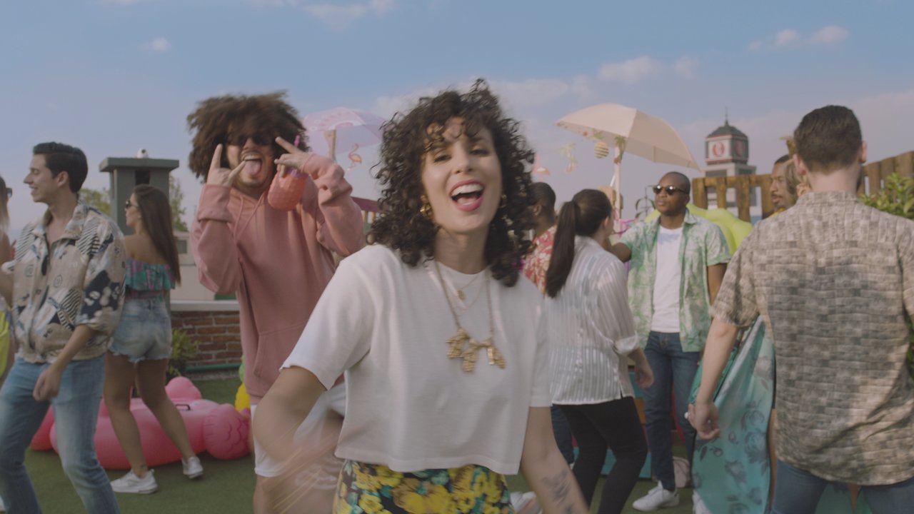 A Las Rocas (Official Video)