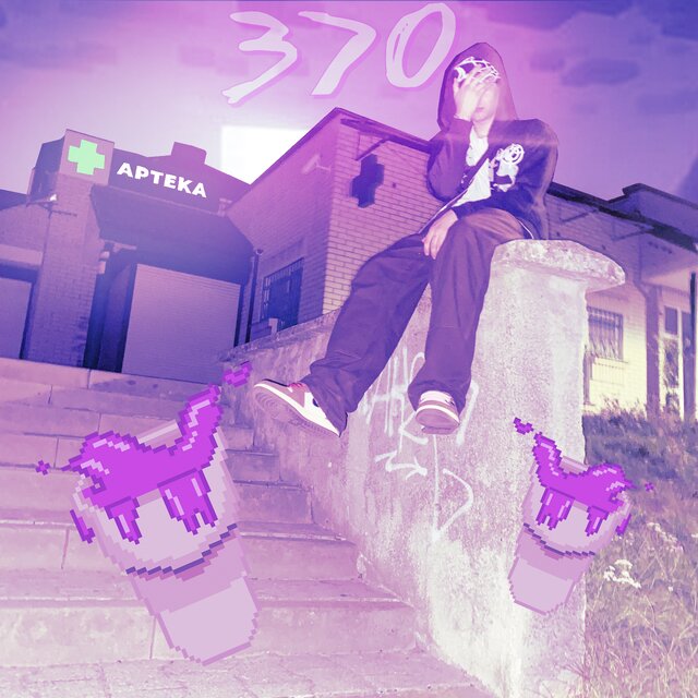 370