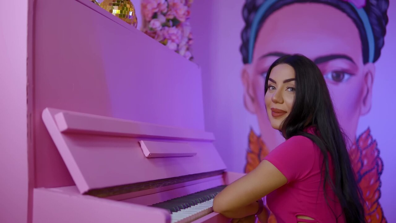 Aşık Mecnun