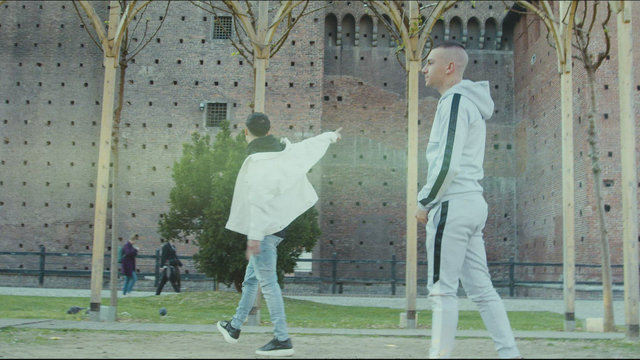 La Moon (feat. Giovane Miska)