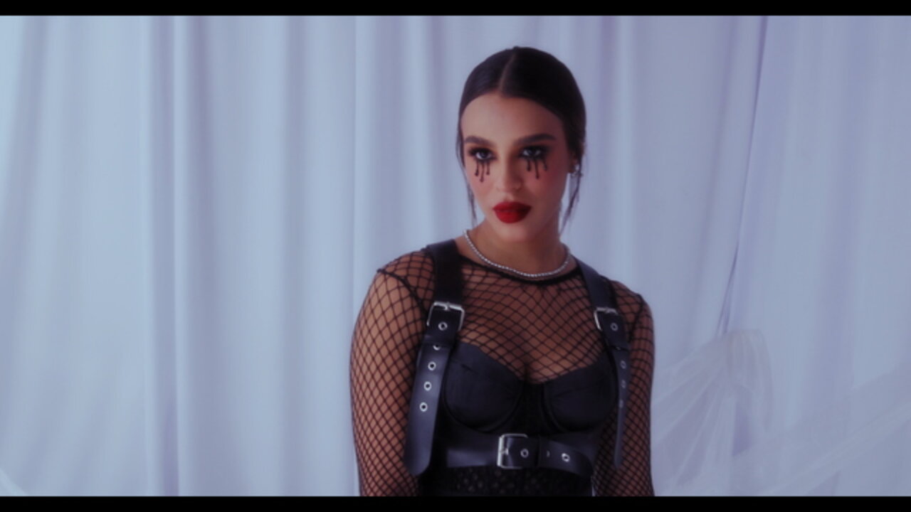 ENTRE NOSOTROS (Lyric Video)