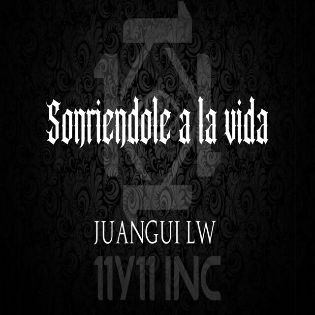 Sonriéndole A La Vida