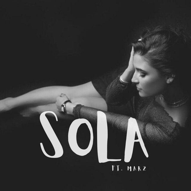 Sola (feat. Marz)