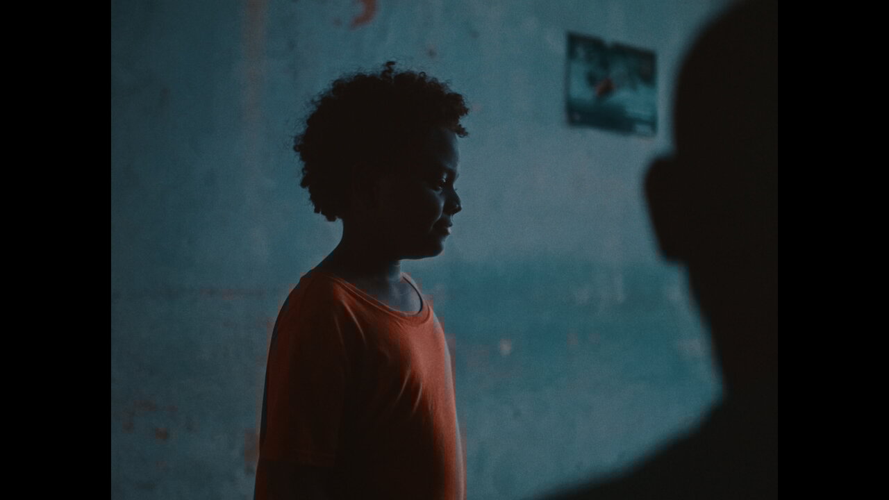 algo bueno (Performance/Lyrics)