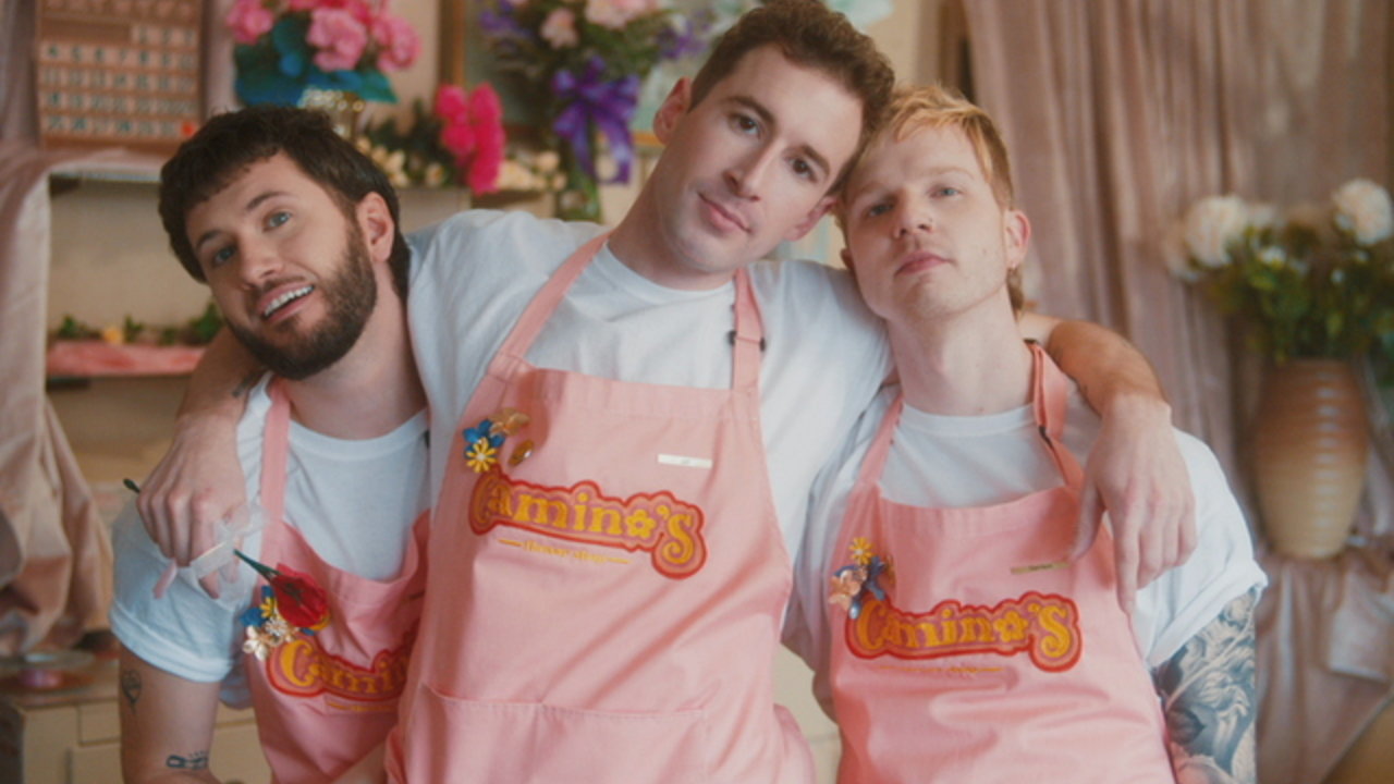 Roses by The Band CAMINO on TIDAL