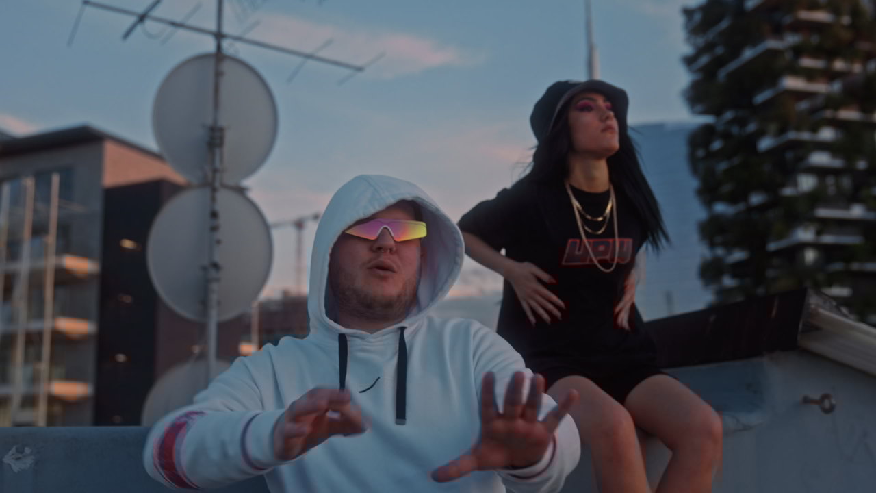Resta ancora un po' (Official Video)