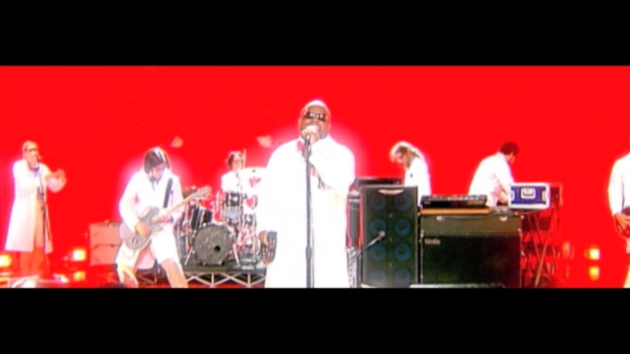 Gone Daddy Gone (Live T4 Performance)