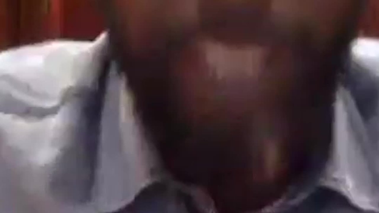 Yes Mi Friend (Commentary)