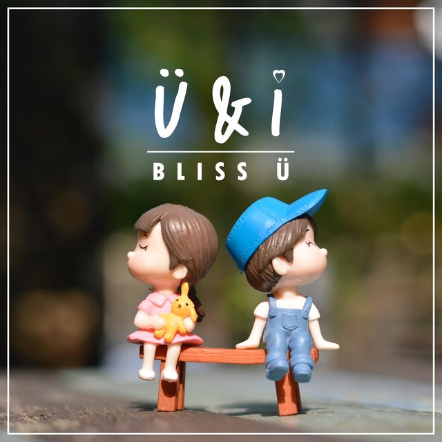 Ü & i