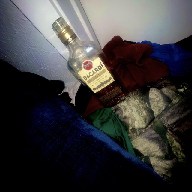 Tryna Hold It In