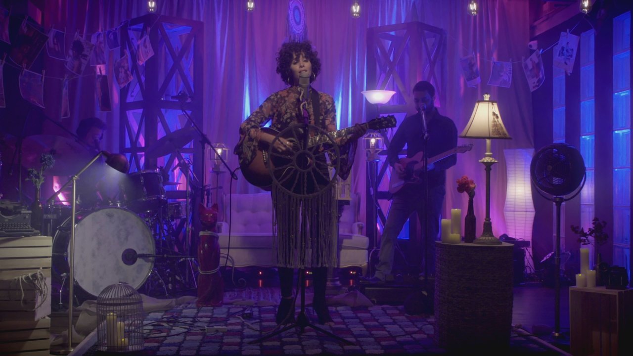 Reina Sin Corona (Live)