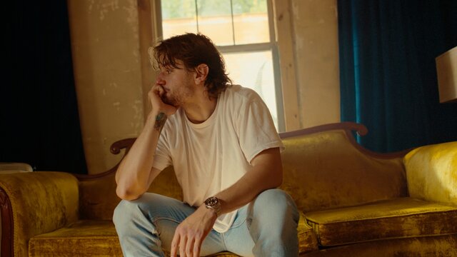 Don't You Give Up On Me Yet (Official Video)