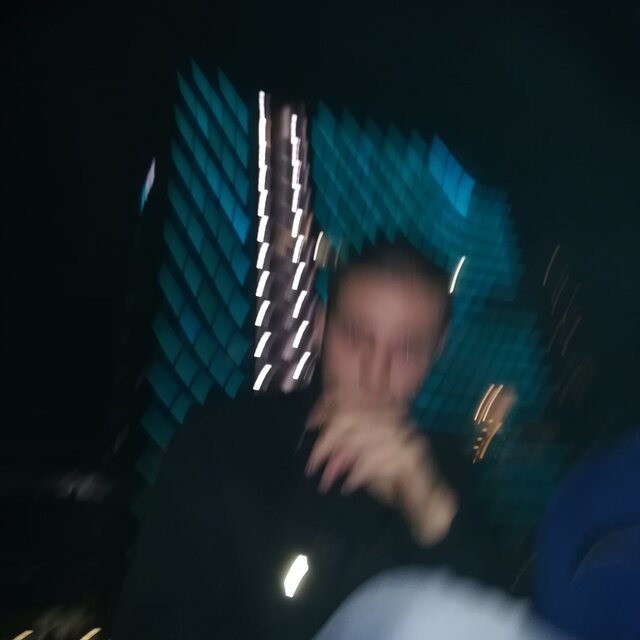 Y AUN ASI LES LLENA (Remasterizado)