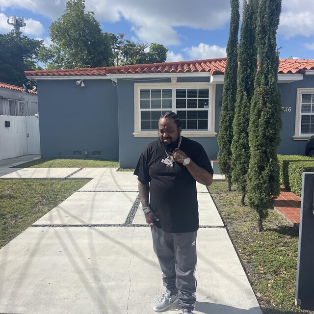 I m O.ut Living .Dummy s
