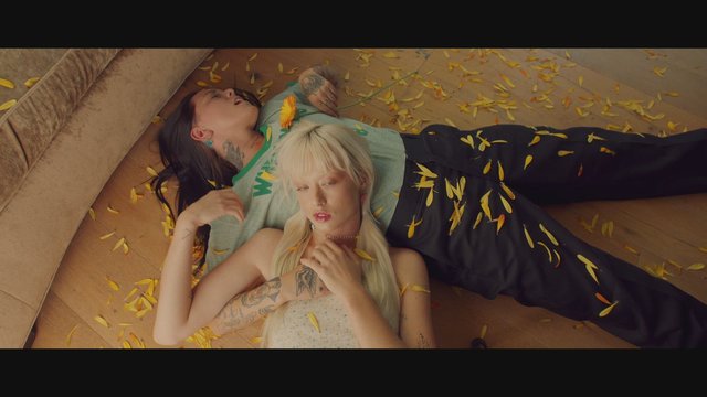 QUEEN BEE (Official Video)